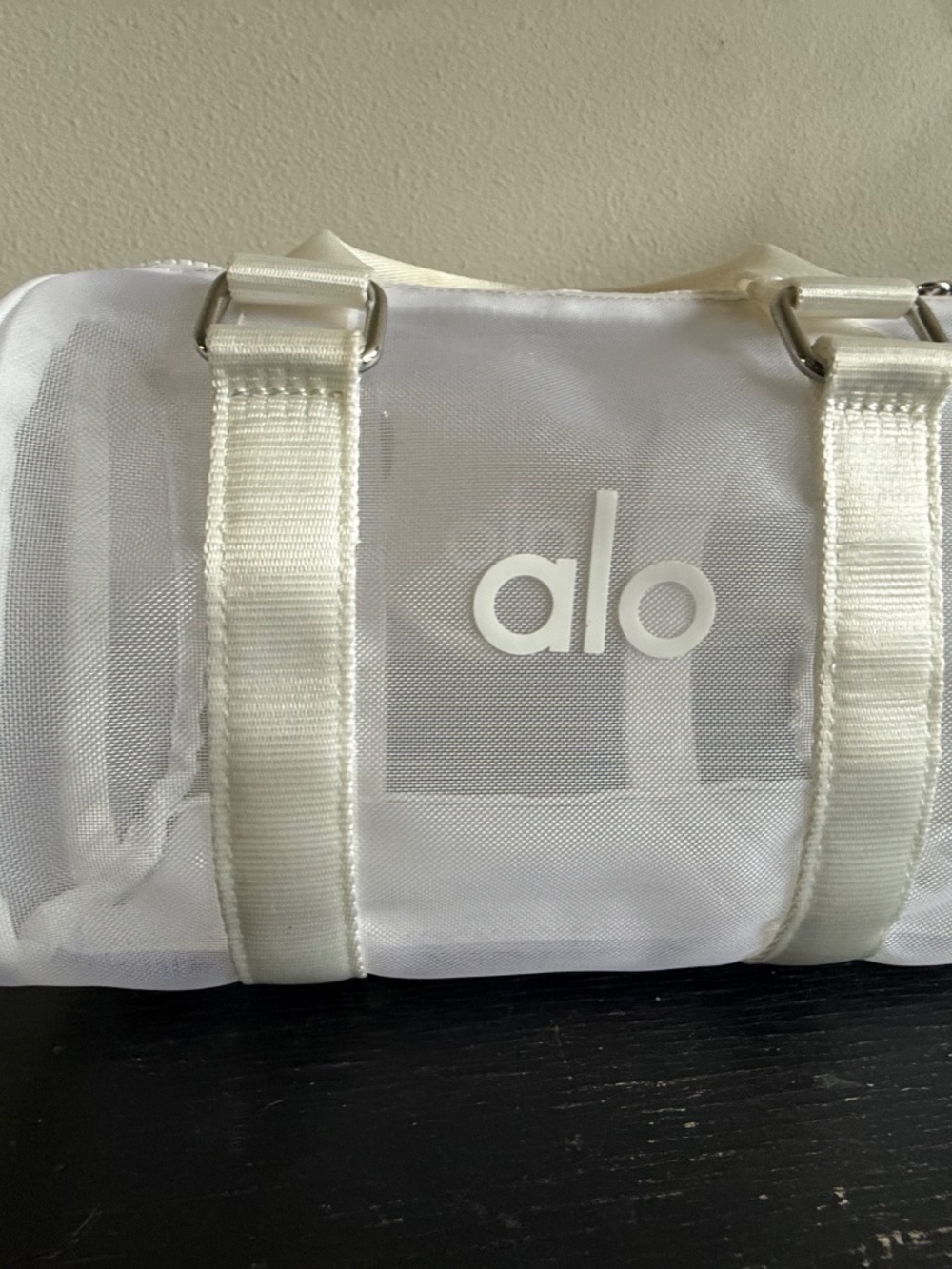 🦉ALO DUFFEL BAG PURSE - Picture 2 of 9